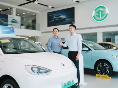 2026开年车市“价格战”突袭：购置税减半后，现在是买车的最佳窗口期吗？