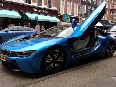 剪刀门跑车_炫酷剪刀门设计为何如此受欢迎