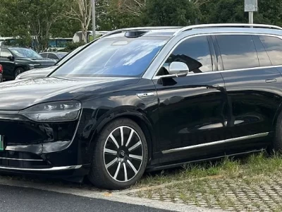 华为问界汽车：大家是选m8还是m9呢？如何做出选择？