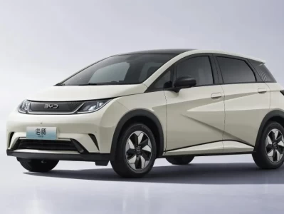 2026两厢车“回血”指南：为什么懂车的人最后都换了这4台？（附真实落地价）