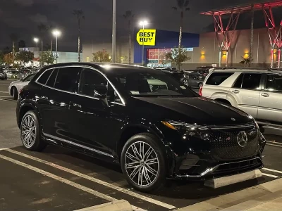 梅赛德斯-奔驰EQS SUV投产_阿拉巴马州工厂迎来电动豪华新篇章