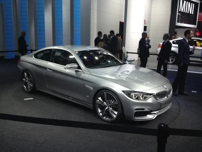 宝马酷派_豪华轿跑车型的独特魅力与驾驶体验