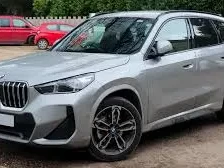 新款宝马X1的驾驶体验_豪华SUV操控性能全面解析