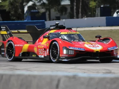 法拉利50年首辆勒芒赛车_全新超跑震撼发布