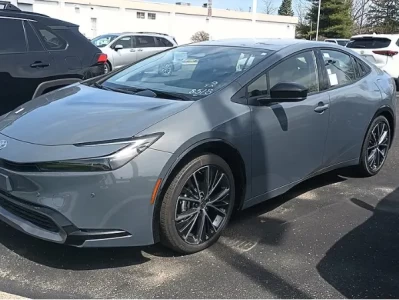 普锐斯怎么样_普锐斯汽车性价比如何