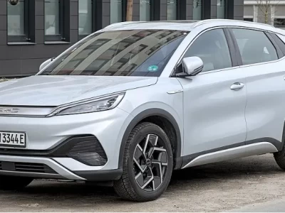 比亚迪Atto 3性能_0-100加速不到8秒的电动SUV