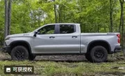 雪佛兰Silverado ZR2野牛_全新越野皮卡性能全面升级