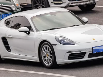 保时捷凯曼：中置引擎跑车的入门传奇，操控乐趣与日常实用的双重惊喜