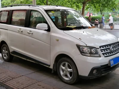 长安欧诺报价全解析：4.69万起，为什么"没空调"的版本反而最值得买？