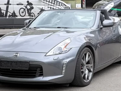 不只是“淑女”的怒吼：二手日产370Z购车全攻略，圆你一个JDM跑车梦