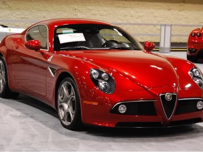 阿尔法罗密欧8c报价_这款超跑价格究竟有多震撼