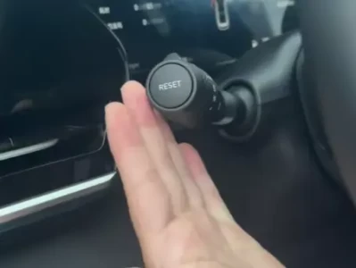 汽车上reset是什么意思_详解汽车复位键功能与用法