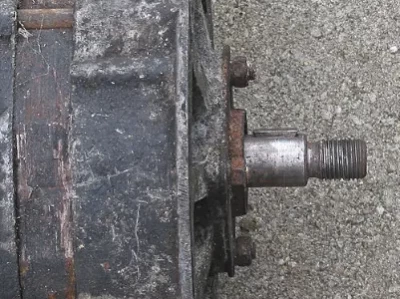 汽车法兰盘是什么_汽车零部件法兰盘的作用解析