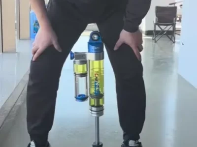 氮气减震和普通减震的区别_油压与氮气减震性能对比解析