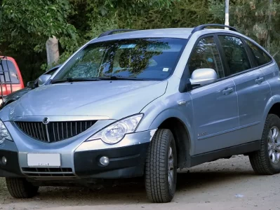 【深度解析】双龙爱腾柴油版：被误解的“硬汉”？从奔驰技术到另类设计的全面测评