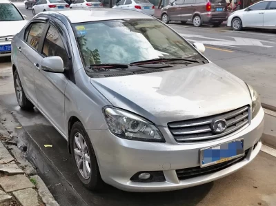 长城腾翼c30油耗_经济省油实用家庭轿车首选