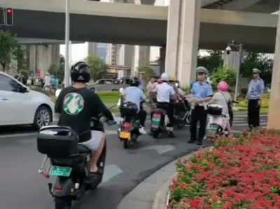 长沙禁电动摩托车_2025年最新政策与实施时间解析