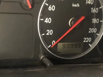 桑塔纳2000里程表_汽车仪表保养与使用方法详解
