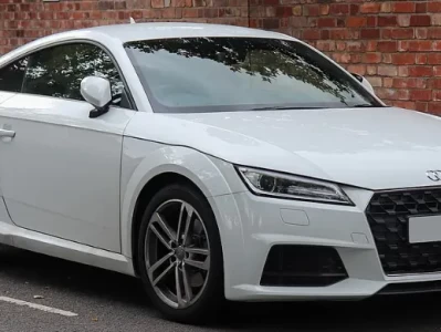 奥迪TT：当圆润遇见速度，一款定义了“平民跑车”的传奇终章