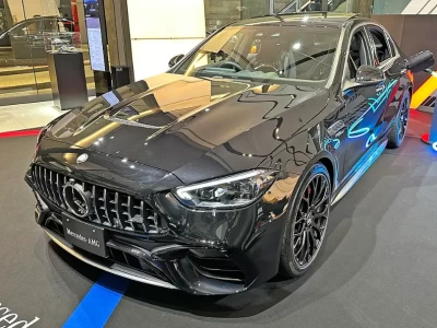 全新C63试驾体验_没了V8发动机的奔驰还香吗？