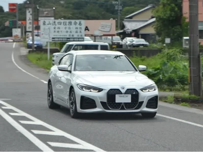 宝马i4 eDrive35_全新电动轿跑性能与续航全面解析