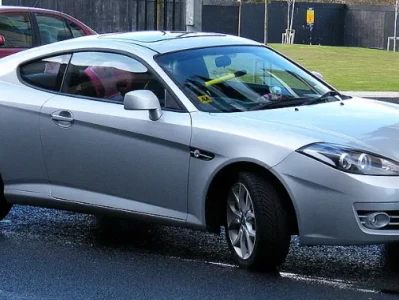 现代酷派跑车报价及买车建议：从一代经典到赛道新宠，韩系性能车的“文艺复兴”