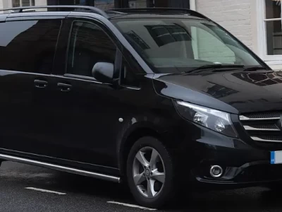 奔驰威霆 (Vito) 深度解析：2026年了，为何它还是MPV界的“最强毛坯房”？