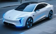 电动车上蓝牌好还是绿牌好_2025年电动车牌照选择全攻略
