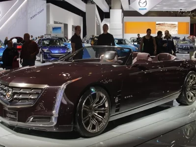 凯迪拉克Ciel：未量产的美式豪华敞篷概念车，如何定义百年品牌的未来？