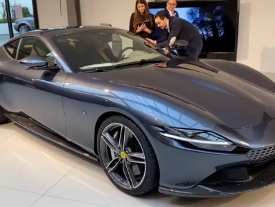 2026款法拉利Roma落地价全解析：285万起？选装+城市差异让价格差出一台BBA