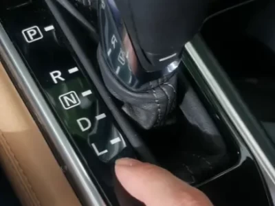 汽车的l是什么意思_汽车档位L档功能全解析