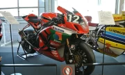 浴火重生：铃木GSX-R 1000王者归来，性能革新再战江湖