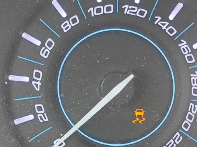 车上esp是什么功能_汽车电子稳定系统作用详解