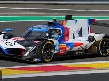 BMW M Team WRT完成首次测试_全新赛车表现惊艳亮相