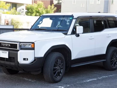 丰田陆地巡洋舰普拉多_越野性能与豪华配置的完美结合