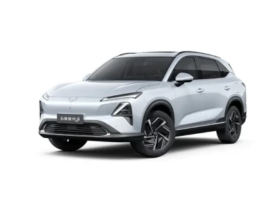 五菱星光S插混与纯电版探店实测：10万级家用新能源车怎么选？