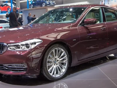 2026年宝马3系GT二手车价格行情：停产后，这款“跨界神车”还值不值得入手？