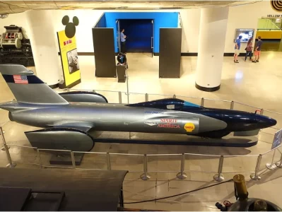 超音速汽车最高时速_揭秘地面极速机器的极限速度