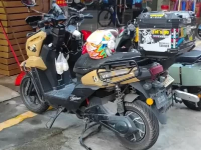 新蕾坦克300电动车_新款电摩性能全面升级