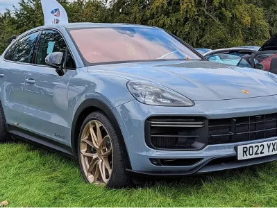 保时捷卡宴2022款报价_白色卡宴最新价格与实拍图