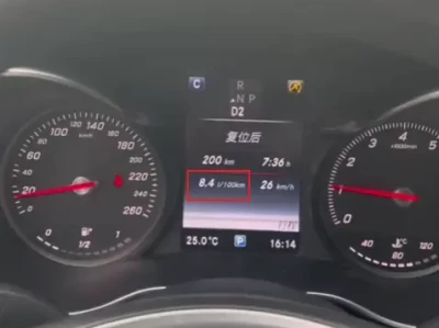 c200油耗实际多少_奔驰C200真实油耗测试数据