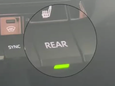 汽车上的rear是什么意思_车尾标识rear含义详解