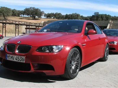 宝马M3 E92_经典性能轿跑的终极驾控体验