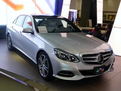 奔驰e400多少钱_奔驰e400价格与配置全解析