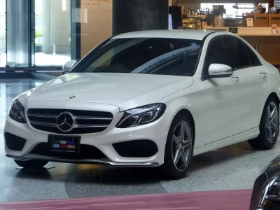 2025-2026款北京奔驰C200最新报价多少钱？北京地区裸车价落地价全解析