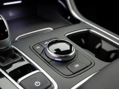 汽车钥匙上的“ON”到底是开还是关？点火开关档位深度解析