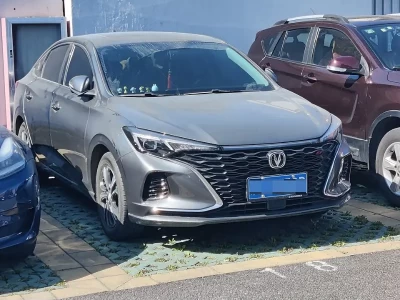 2022款逸动plus手动挡_长安逸动plus驾驶体验与配置解析