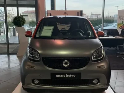 你在汽车之家搜smart，看到的可能是两个完全不同的品牌