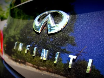 英菲尼迪是哪国的品牌？详解这个日系豪华汽车的起源与魅力