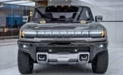 2026款GMC悍马EV：电动巨兽再进化，“蟹行Pro”与碳纤维加持能否搅动高端市场？